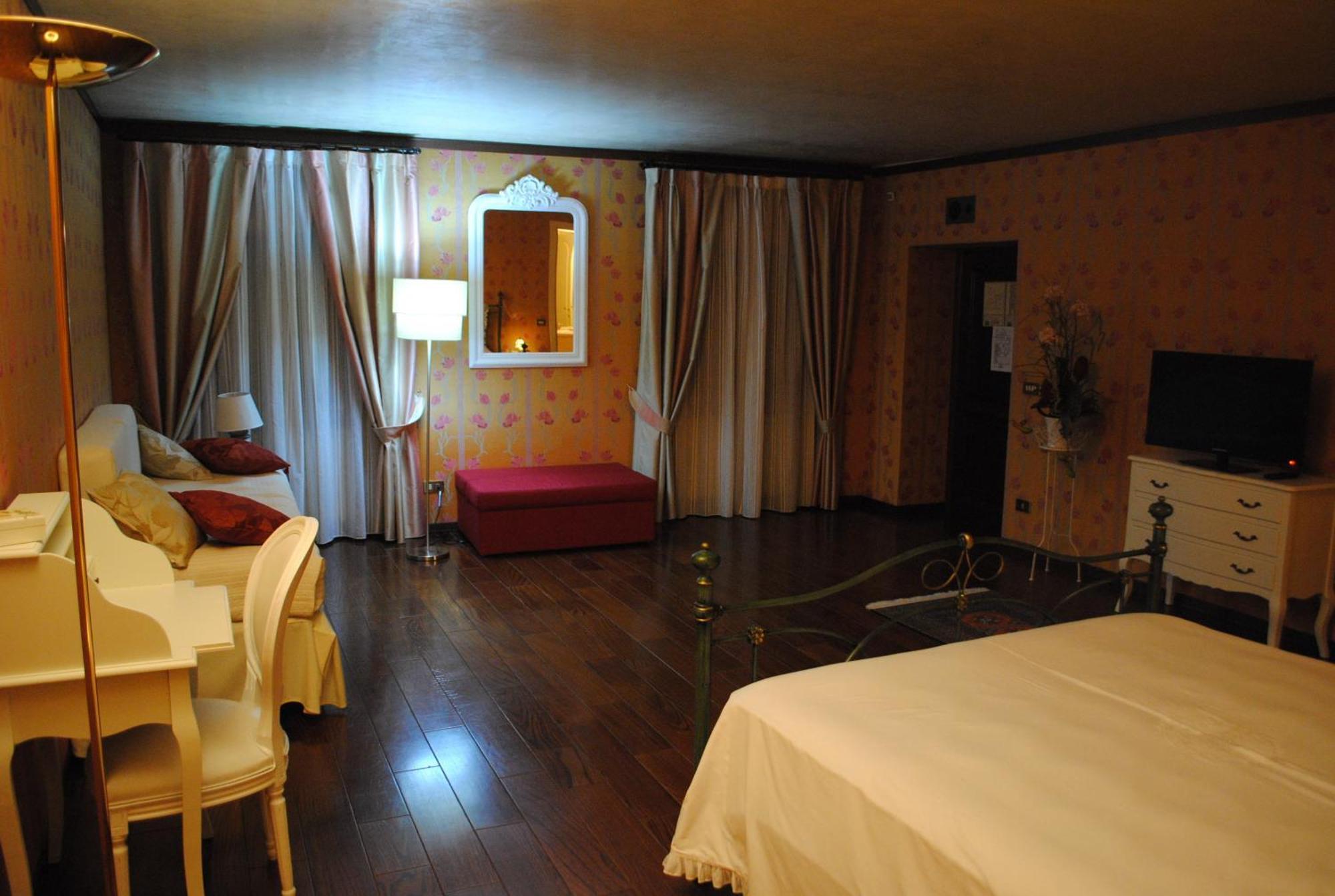 Hotel Locanda San Giacomo Agliano Terme Zimmer foto