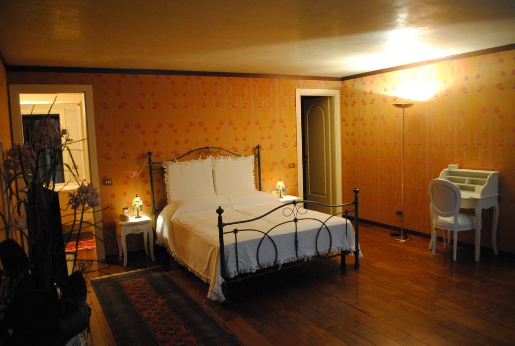 Hotel Locanda San Giacomo Agliano Terme Zimmer foto